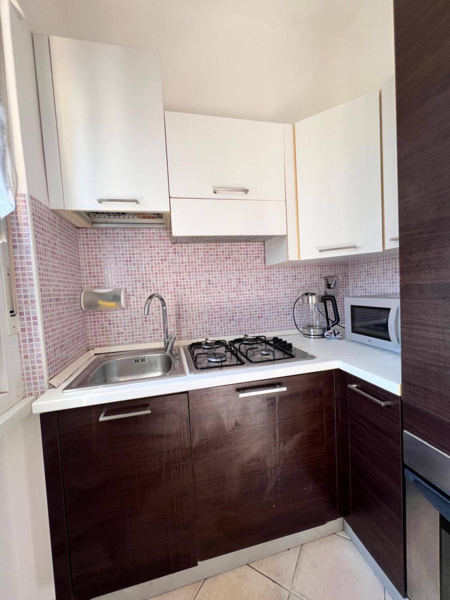 Sea View And Private Parking Apartment *