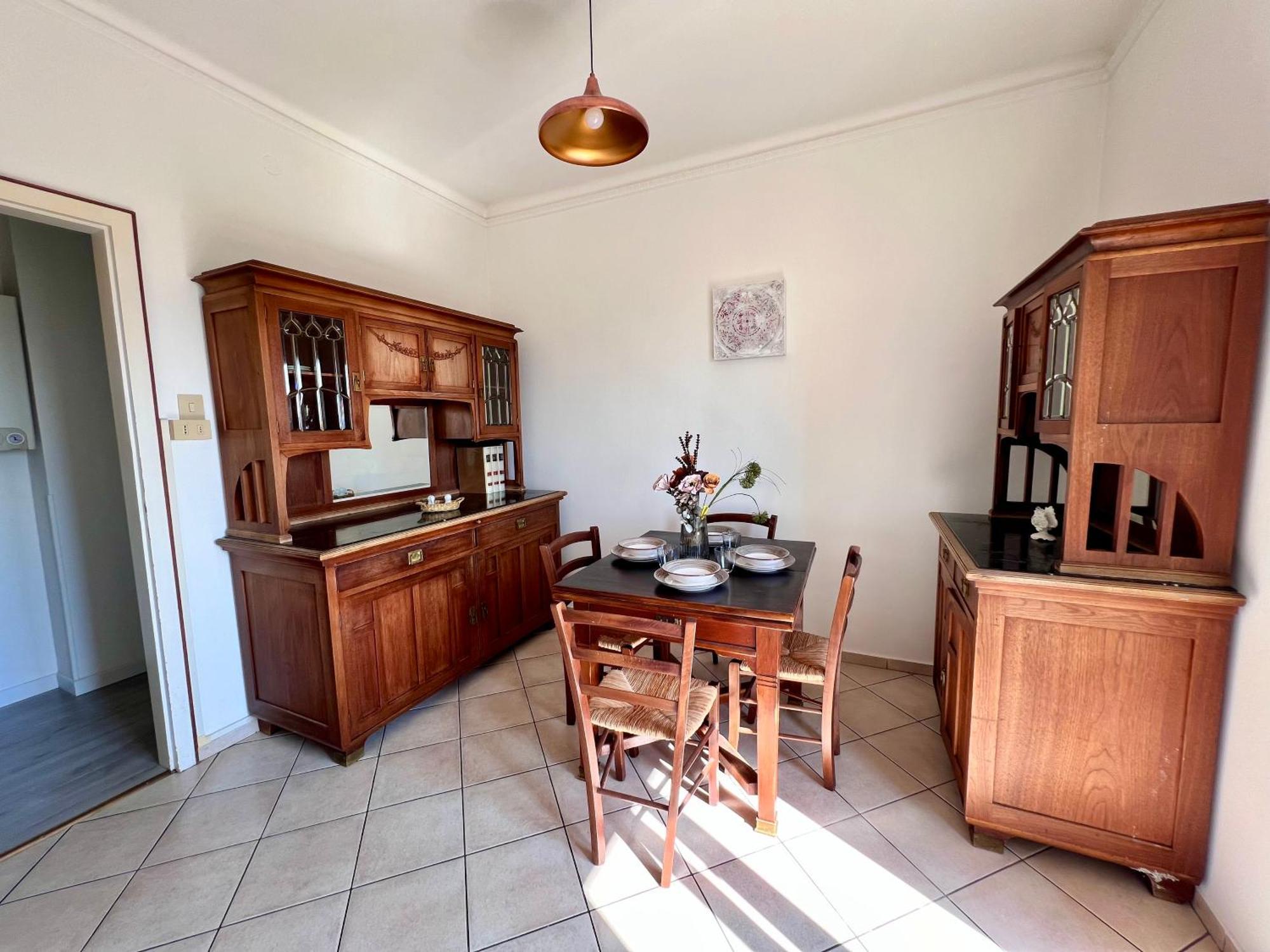 Sea View And Private Parking Apartment