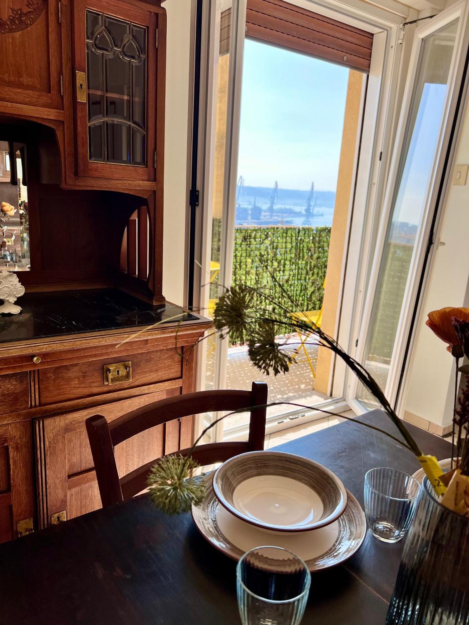 Apartment Sea View And Private Parking Trieste